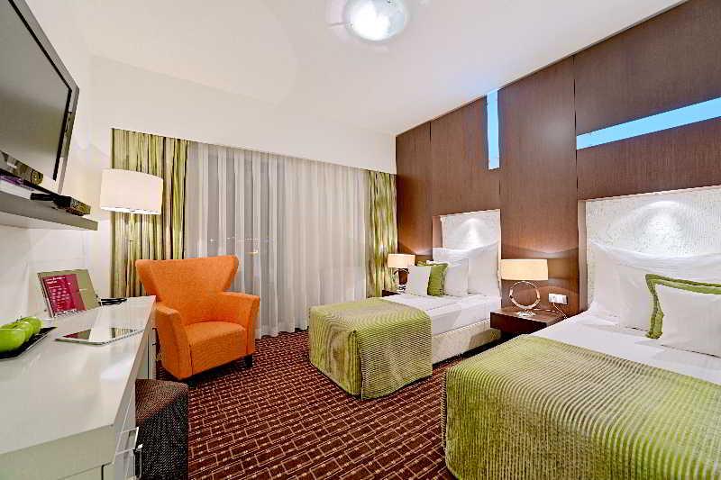 Hotel Cubix Braşov Eksteriør bilde