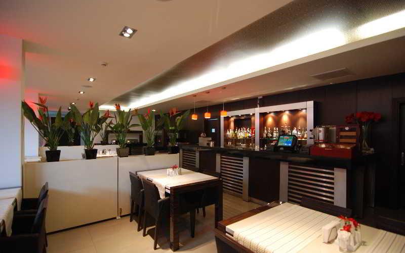 Hotel Cubix Braşov Eksteriør bilde
