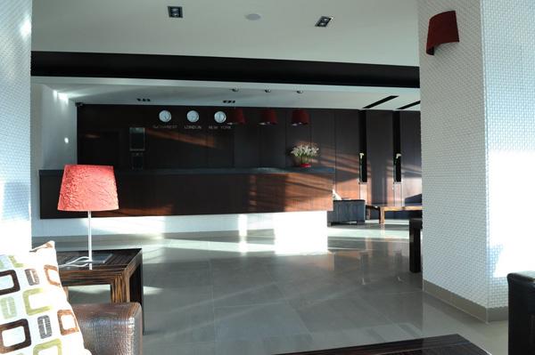 Hotel Cubix Braşov Eksteriør bilde