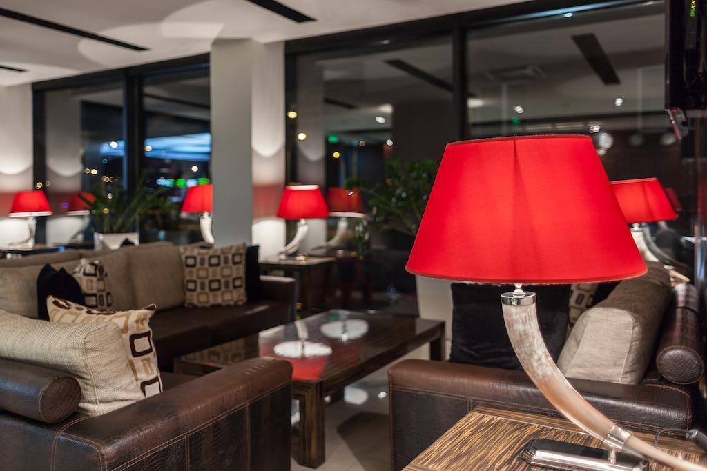 Hotel Cubix Braşov Eksteriør bilde