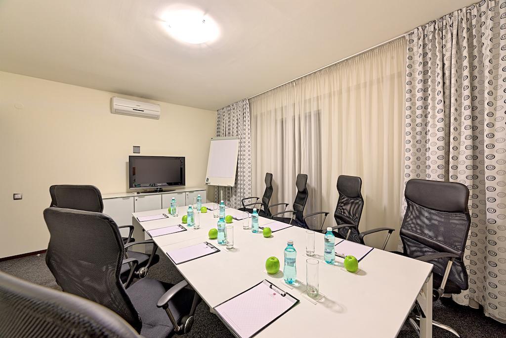 Hotel Cubix Braşov Eksteriør bilde