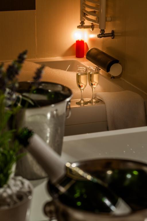 Hotel Cubix Braşov Rom bilde