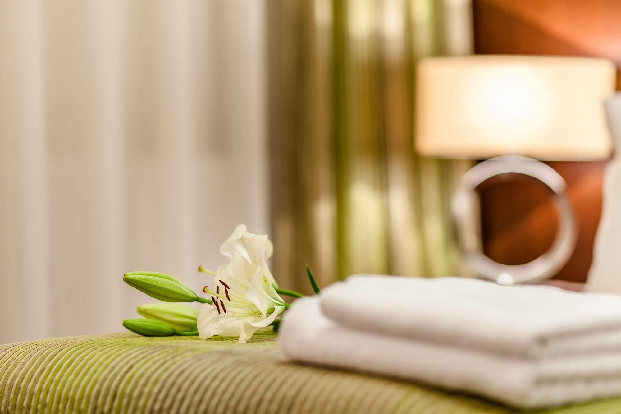 Hotel Cubix Braşov Eksteriør bilde