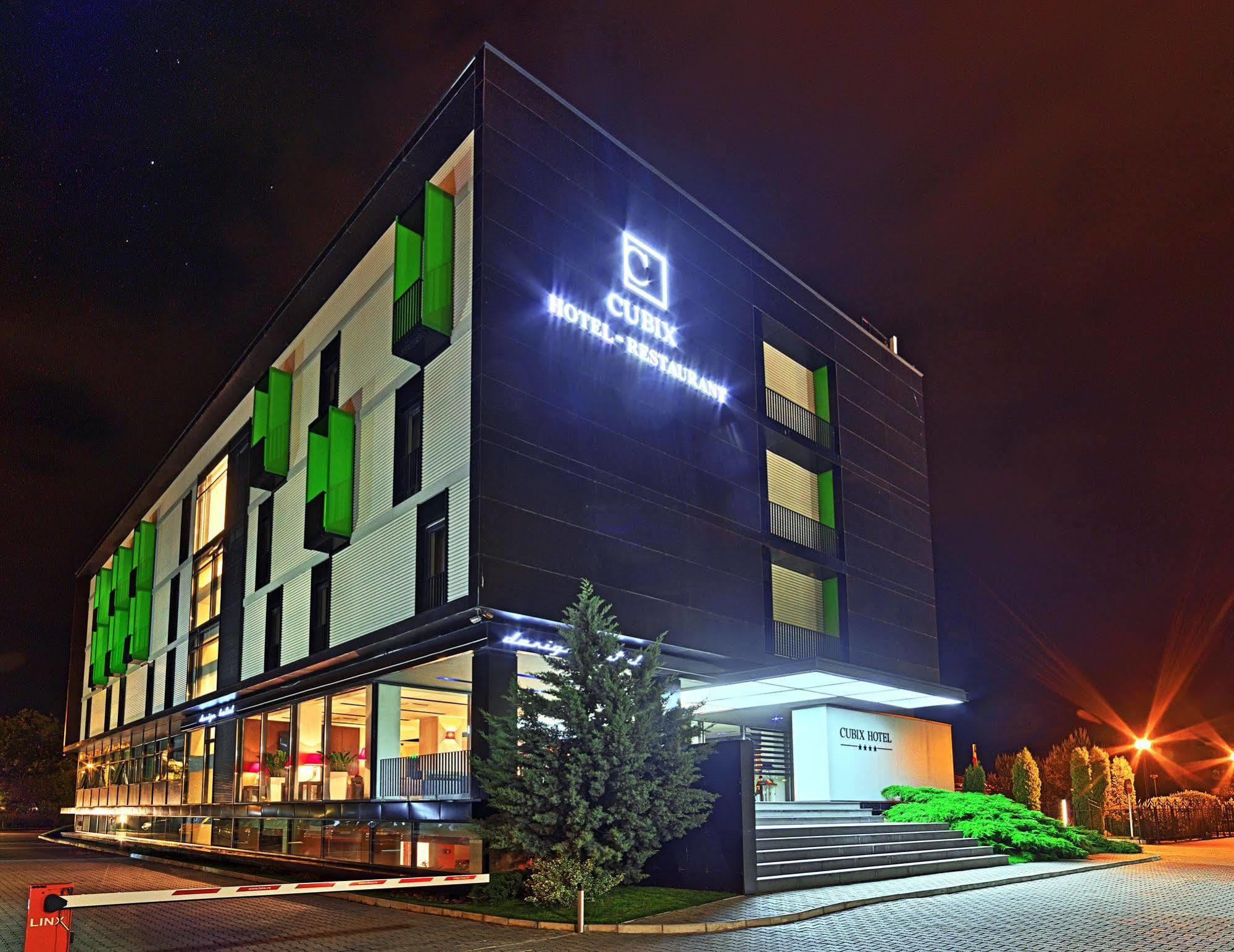 Hotel Cubix Braşov Eksteriør bilde