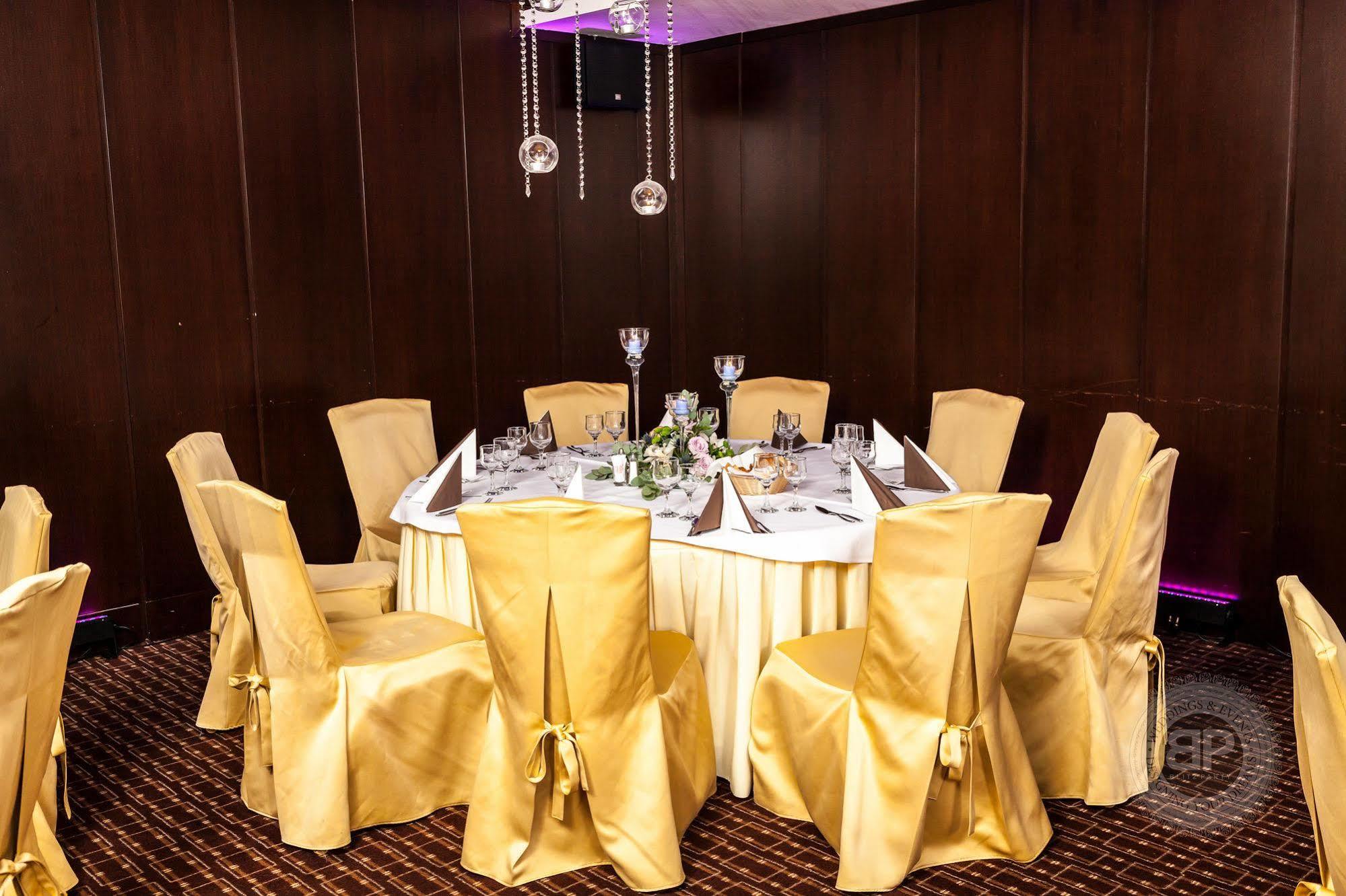 Hotel Cubix Braşov Eksteriør bilde
